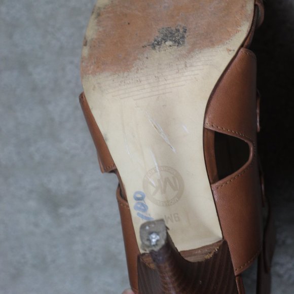 Michael Kors Size 9M Strap Gold Buckle Leather Zipper Heels - Picture 8 of 8